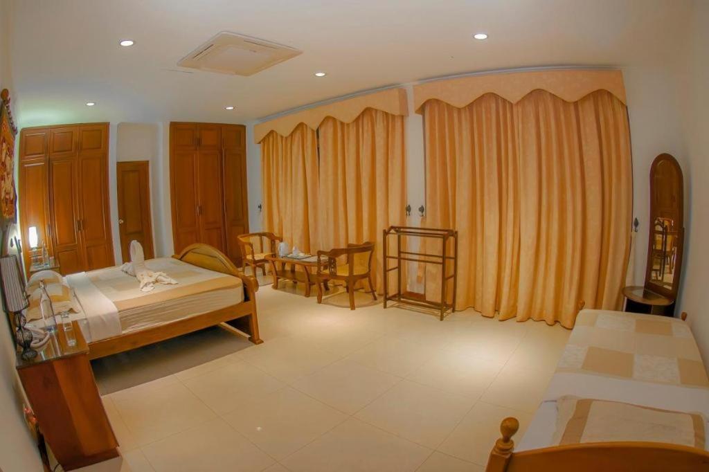 Hotel Villa Viana Маравила Экстерьер фото